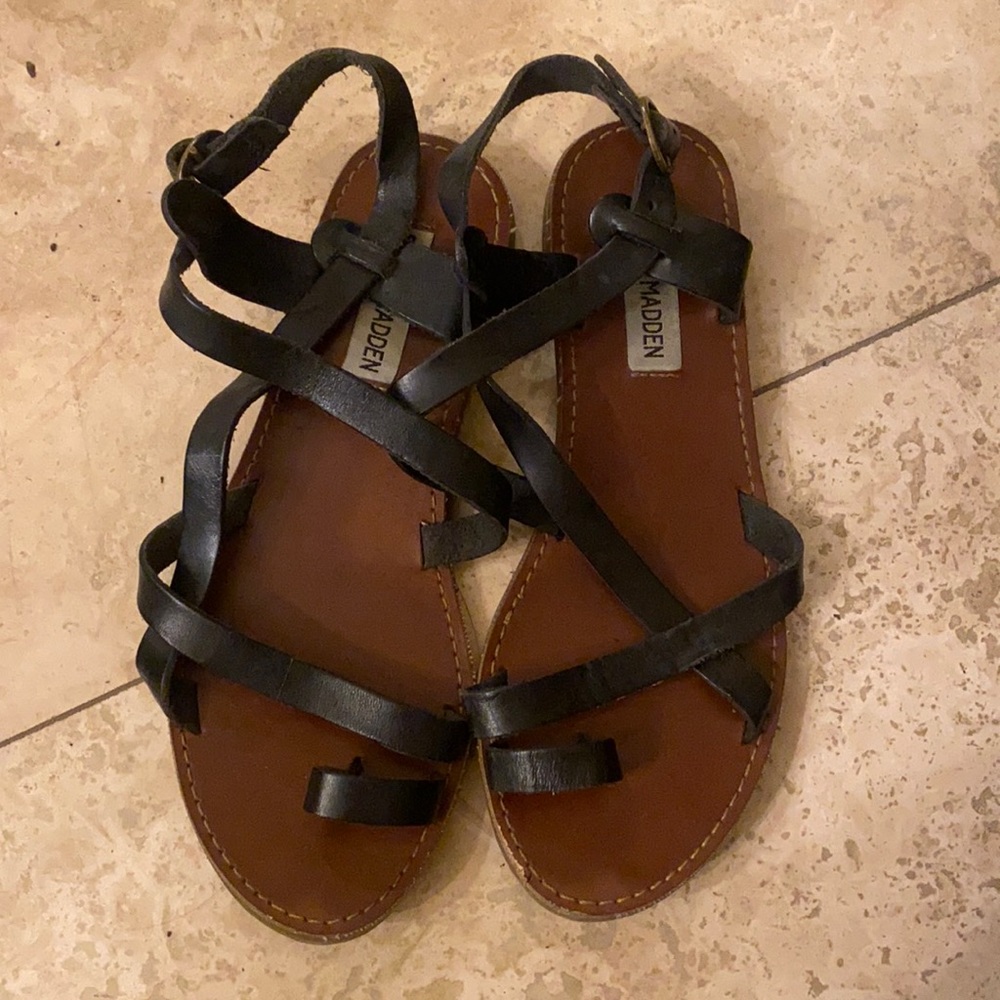 Steve Madden Criss Cross Flip Flops